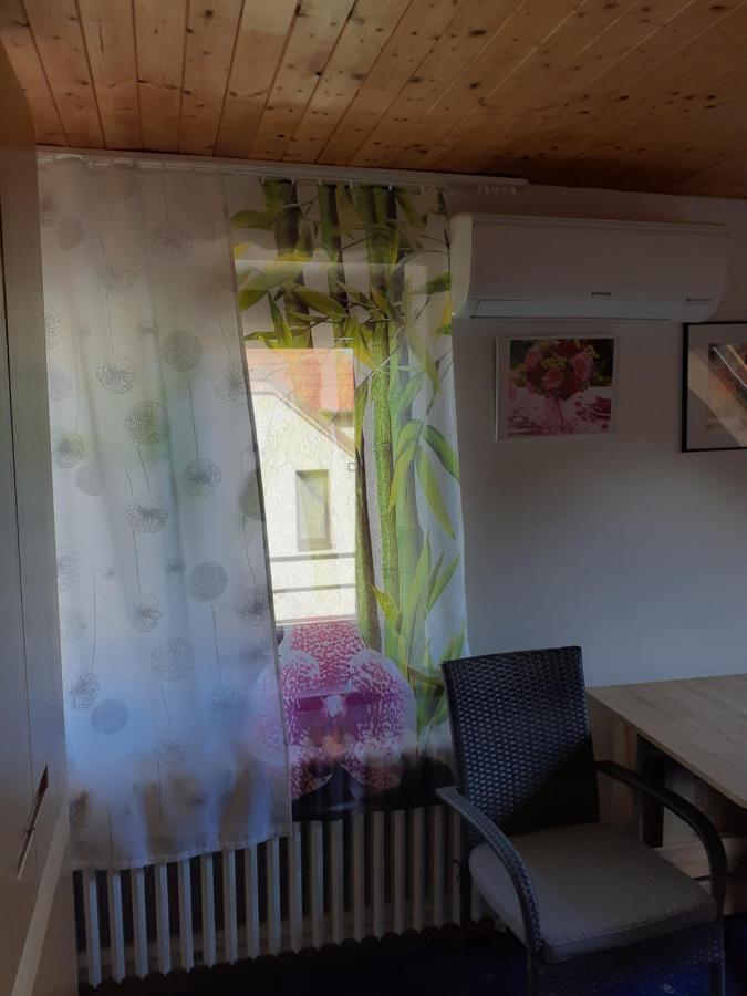 Rd Cerncin Bucovice Apartment Exterior foto